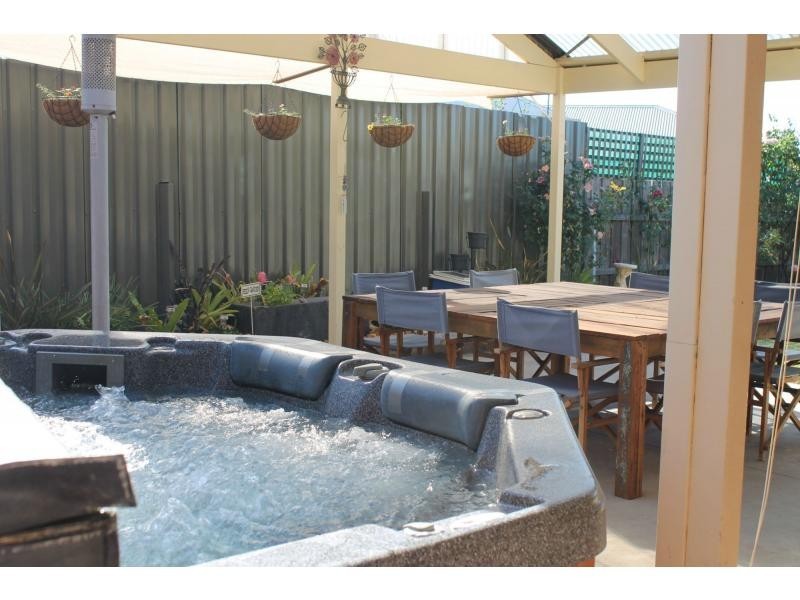 3 Tairua Place, Bairnsdale VIC 3875