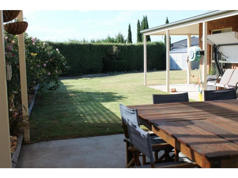 3 Tairua Place, Bairnsdale VIC 3875