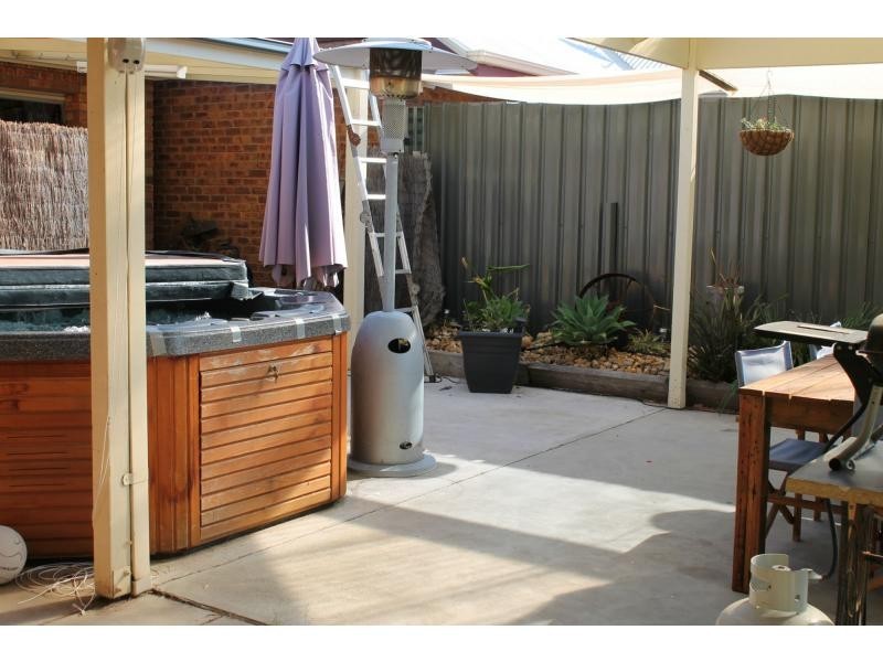 3 Tairua Place, Bairnsdale VIC 3875