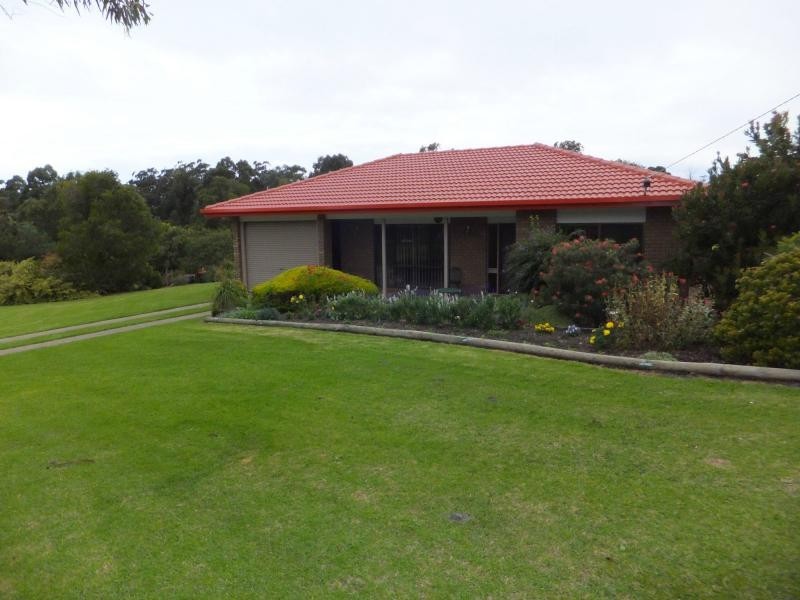 56 Point Road, Kalimna VIC 3909