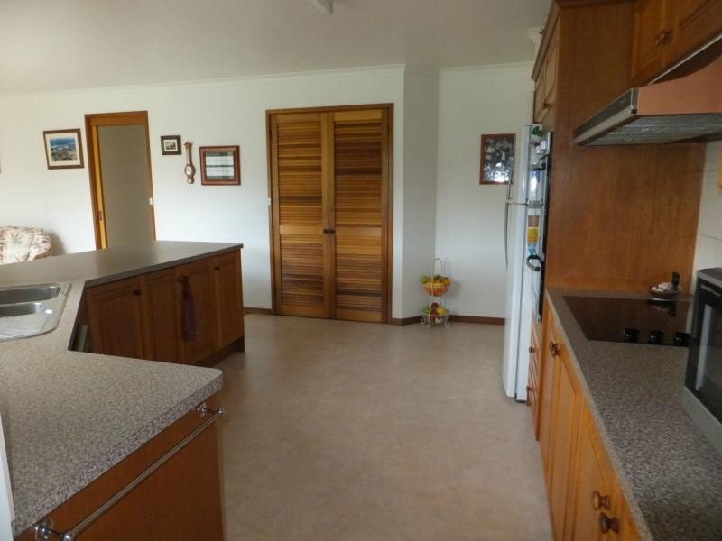 56 Point Road, Kalimna VIC 3909