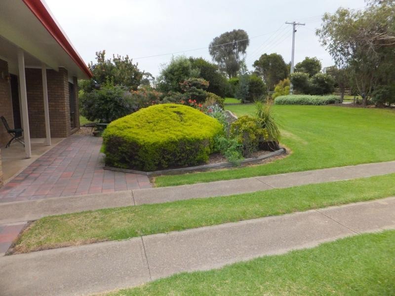 56 Point Road, Kalimna VIC 3909