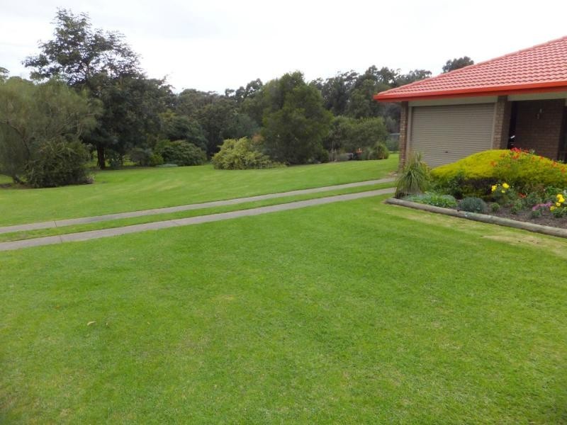 56 Point Road, Kalimna VIC 3909