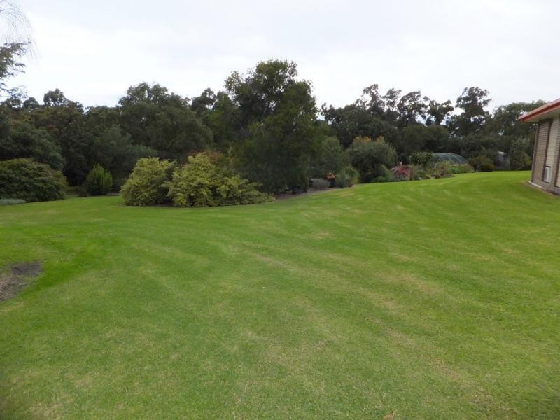 56 Point Road, Kalimna VIC 3909