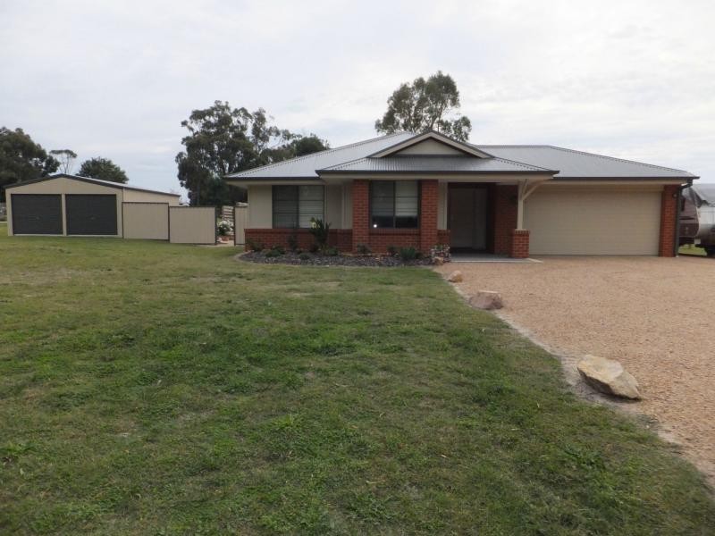 25 Ives Road, Lindenow South VIC 3875