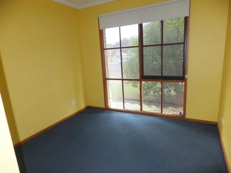 1 Morekana Crescent, Bairnsdale VIC 3875