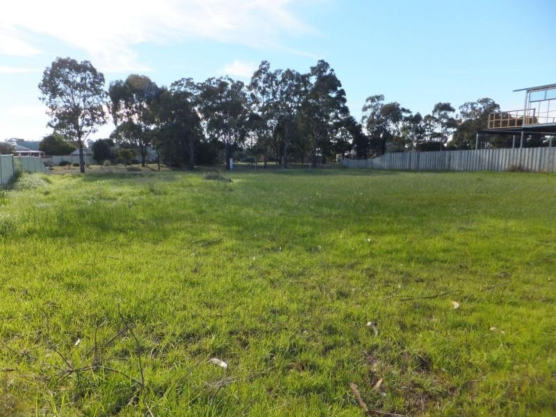 18 Colony Club Drive, Newlands Arm VIC 3875