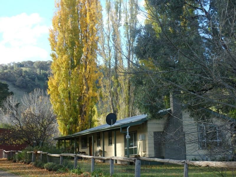 1021 Bindi Road, Swifts Creek VIC 3896