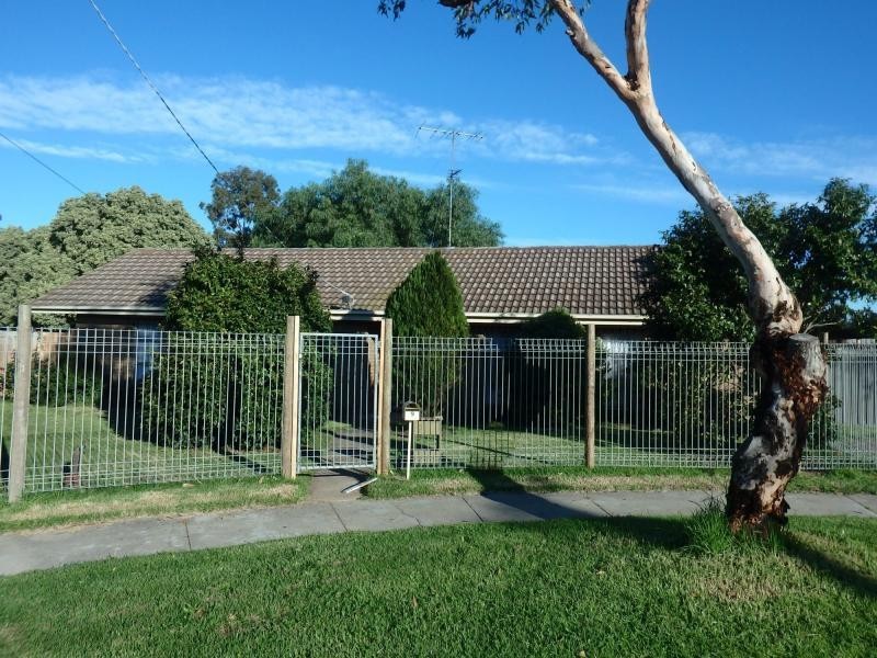 9 Norton Court, Bairnsdale VIC 3875