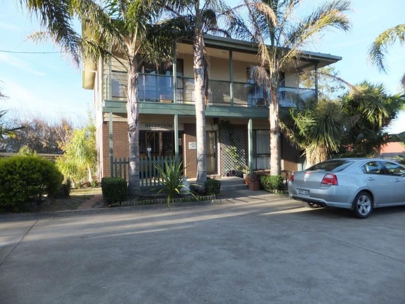 89 Lake Bunga Beach Road, Lakes Entrance VIC 3909