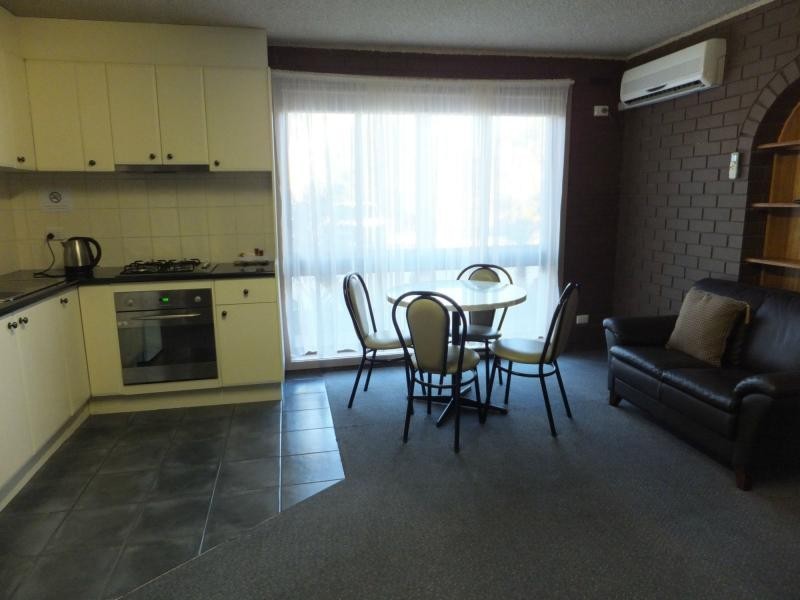 89 Lake Bunga Beach Road, Lakes Entrance VIC 3909