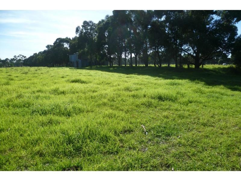 40 Jones Road, Paynesville VIC 3880