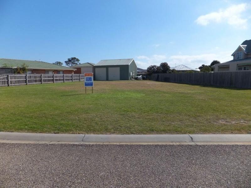 10 Hakea Court, Paynesville VIC 3880