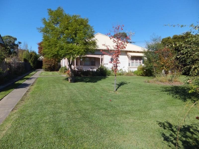 105 Dalmahoy Street, Bairnsdale VIC 3875
