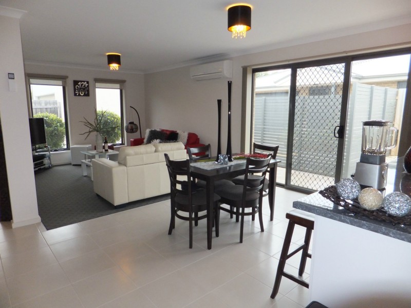 2/14 Francis Street, Bairnsdale VIC 3875