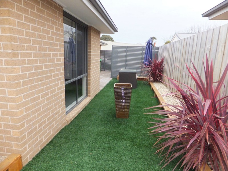 2/14 Francis Street, Bairnsdale VIC 3875