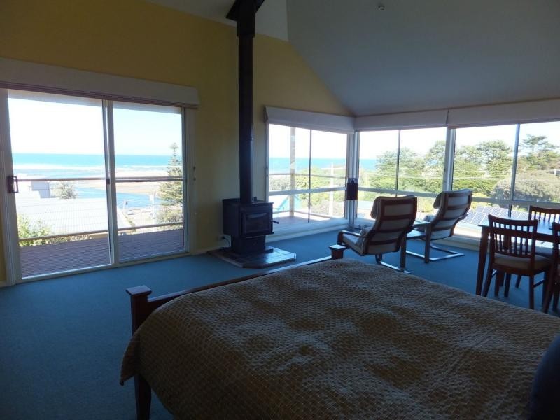 19 Cross Street, Lake Tyers Beach VIC 3909