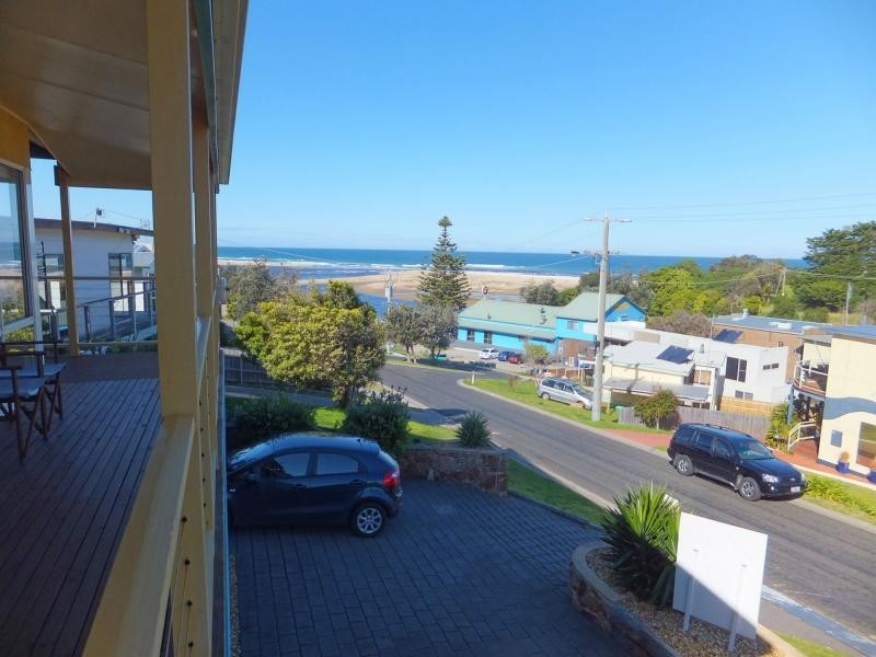 19 Cross Street, Lake Tyers Beach VIC 3909
