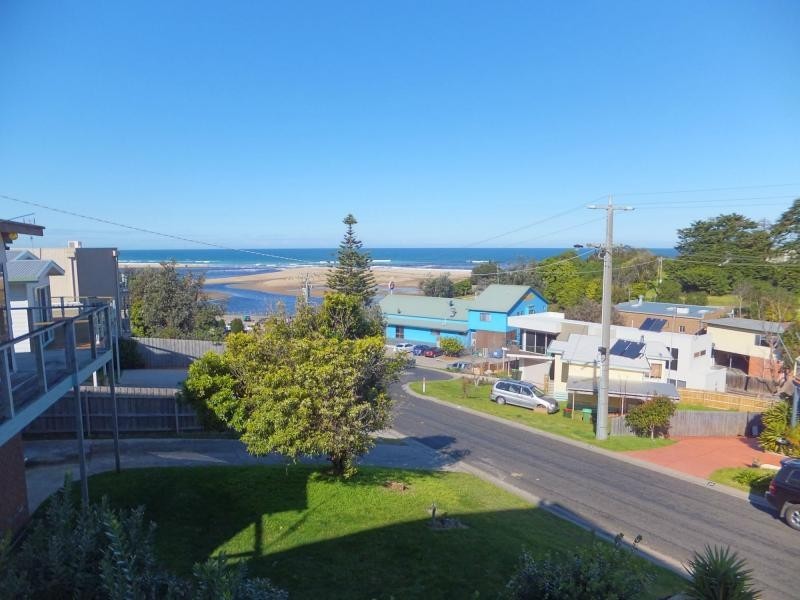 19 Cross Street, Lake Tyers Beach VIC 3909