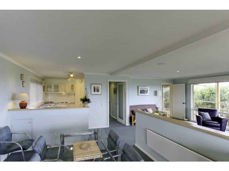 19 Cross Street, Lake Tyers Beach VIC 3909