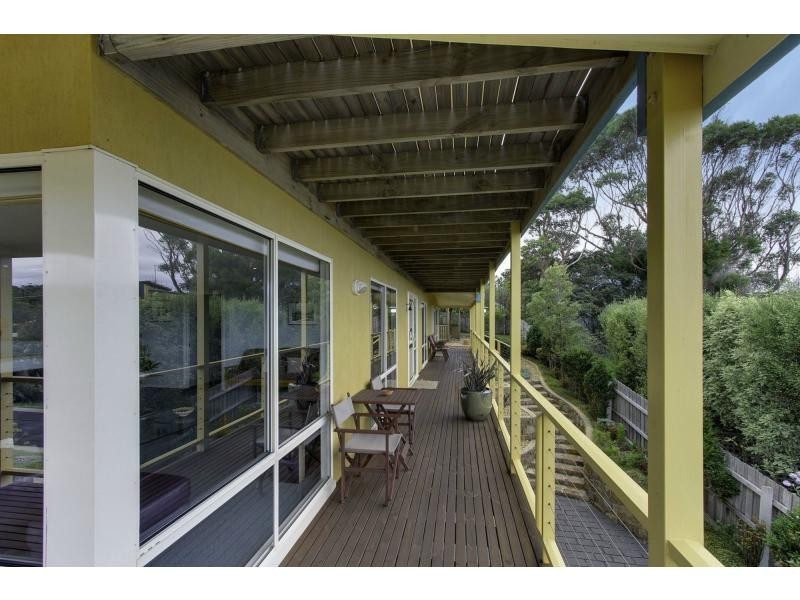 19 Cross Street, Lake Tyers Beach VIC 3909