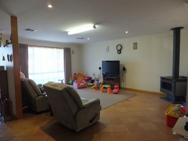 94 Moroney Street, Bairnsdale VIC 3875