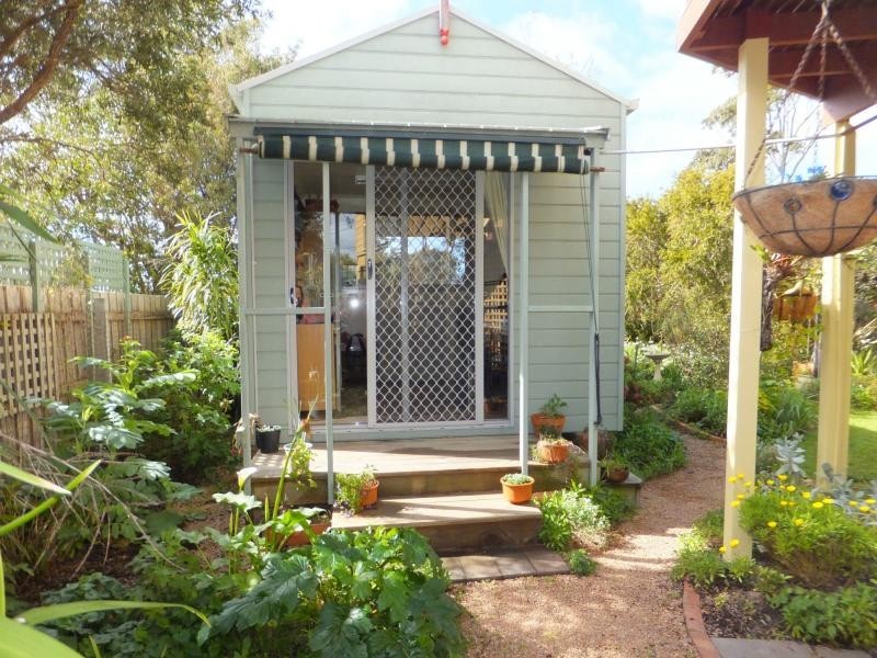 103 Bay Road, Eagle Point VIC 3878