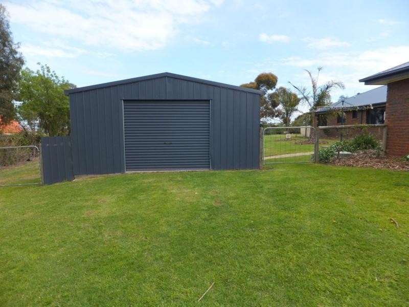 7 Suding Close, Bairnsdale VIC 3875