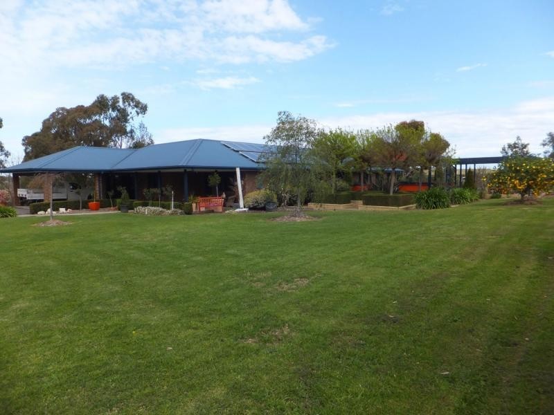 7 Suding Close, Bairnsdale VIC 3875