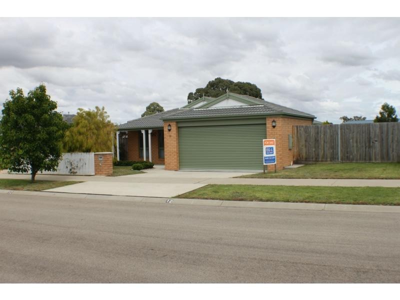 12 Phoebes Way, Bairnsdale VIC 3875