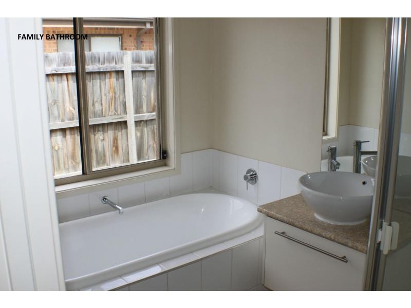 21 The Grange, Paynesville VIC 3880