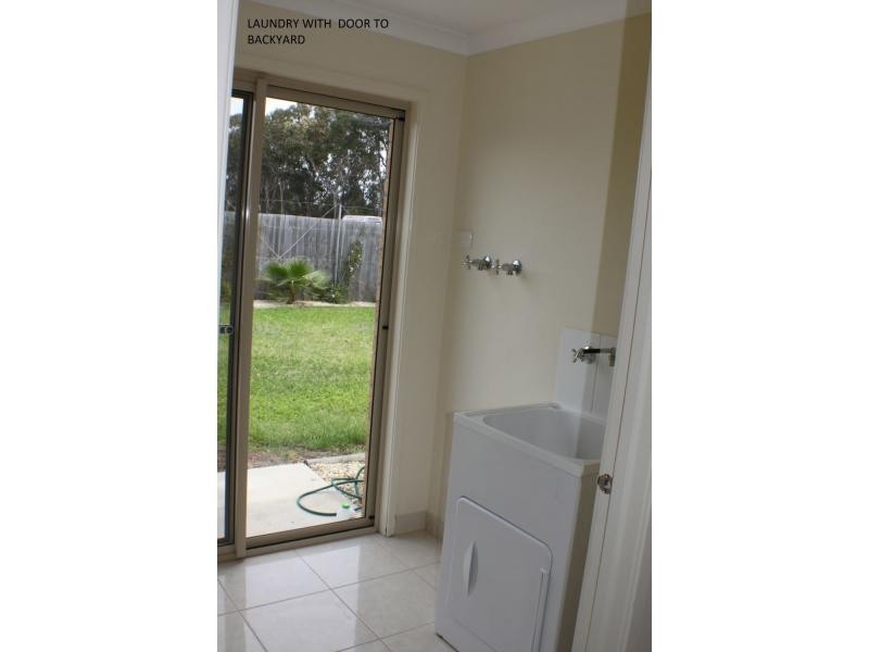 21 The Grange, Paynesville VIC 3880