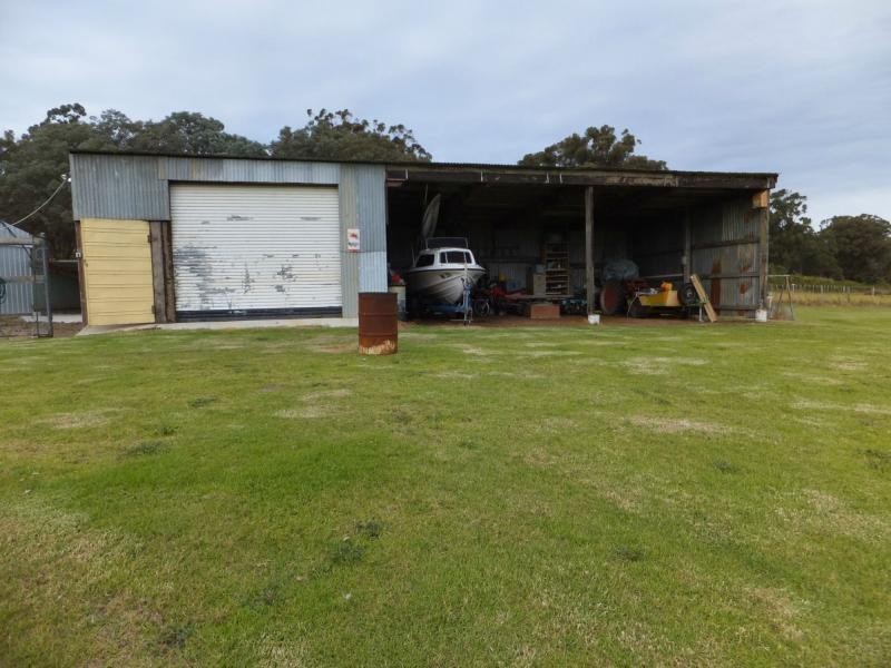 320 Redcourt Lane, Bairnsdale VIC 3875