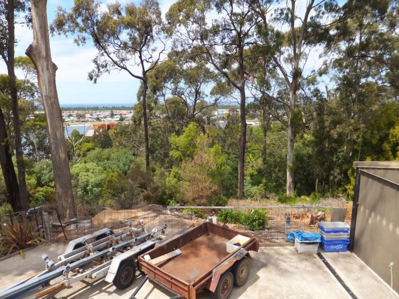 46 Creighton Street, Lakes Entrance VIC 3909