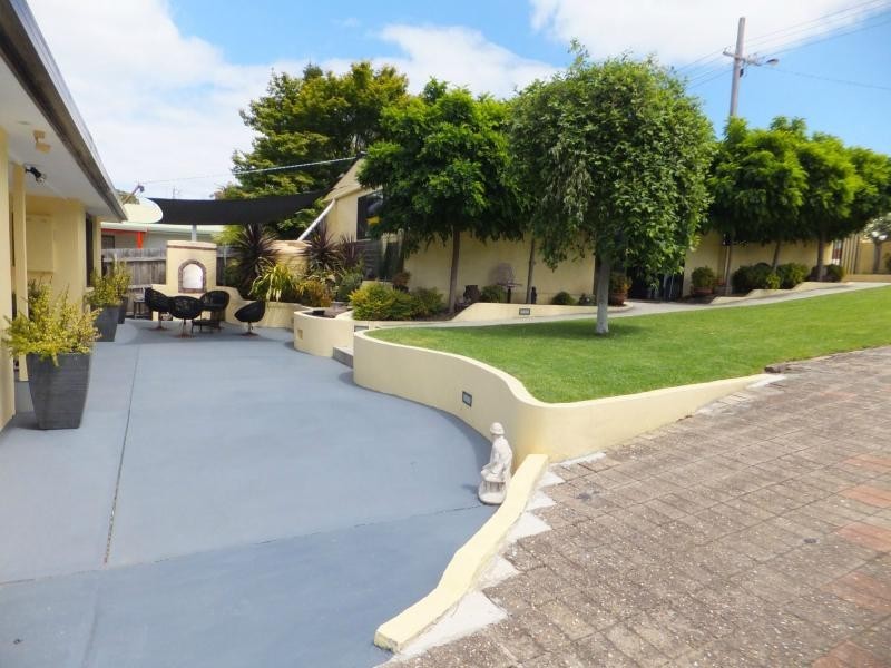 46 Creighton Street, Lakes Entrance VIC 3909