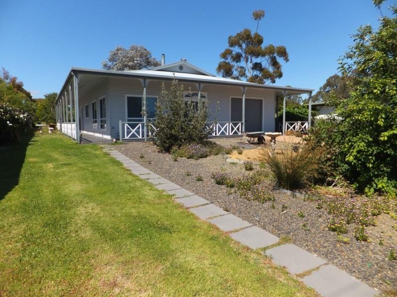 4 Collins Street, Lindenow South VIC 3875