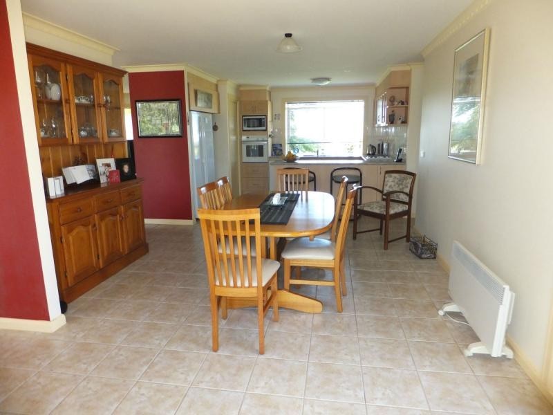 29 Tamhaven Drive, Swan Reach VIC 3903