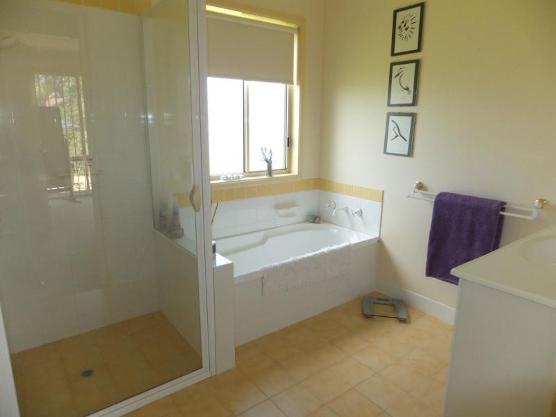 29 Tamhaven Drive, Swan Reach VIC 3903