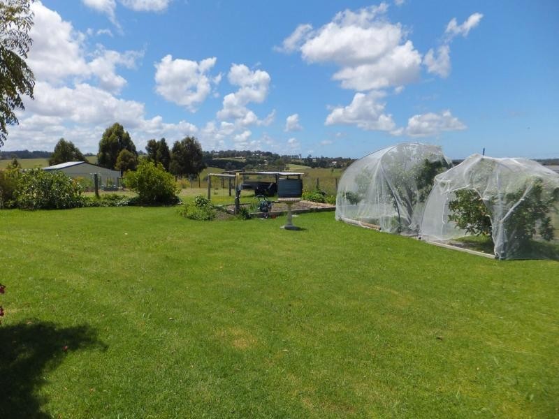 29 Tamhaven Drive, Swan Reach VIC 3903