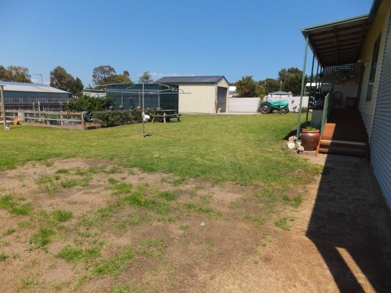 19 Village Fair Drive, Newlands Arm VIC 3875