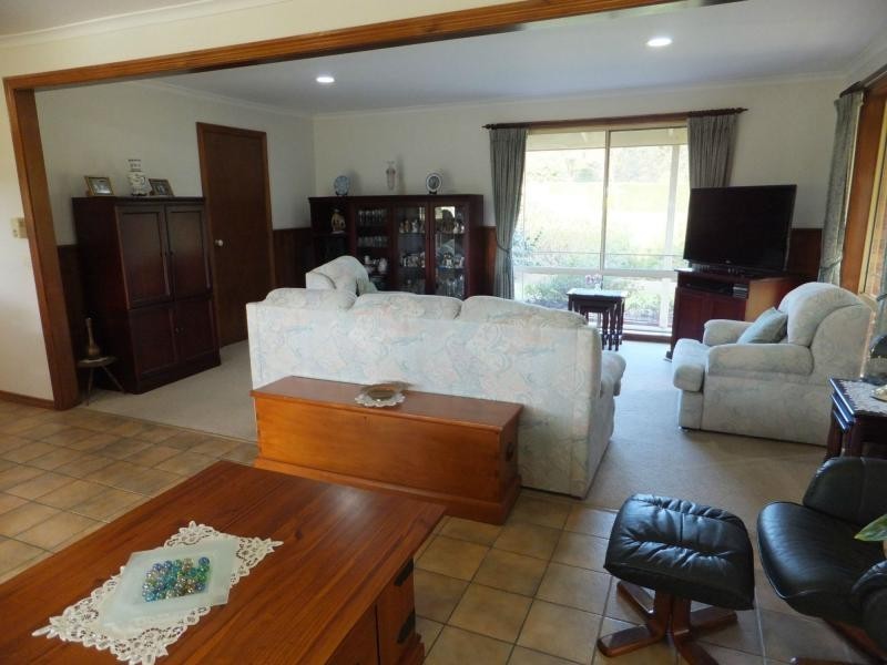 34 Amberly Drive, Nicholson VIC 3882