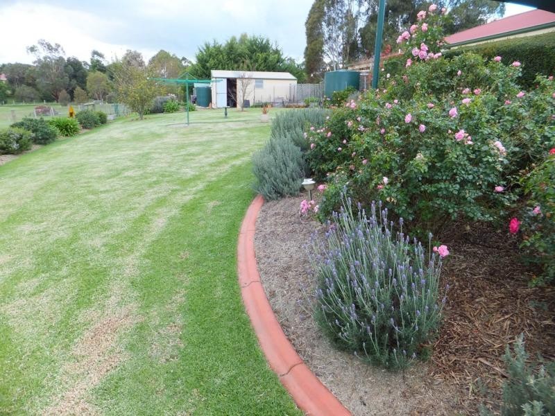 34 Amberly Drive, Nicholson VIC 3882