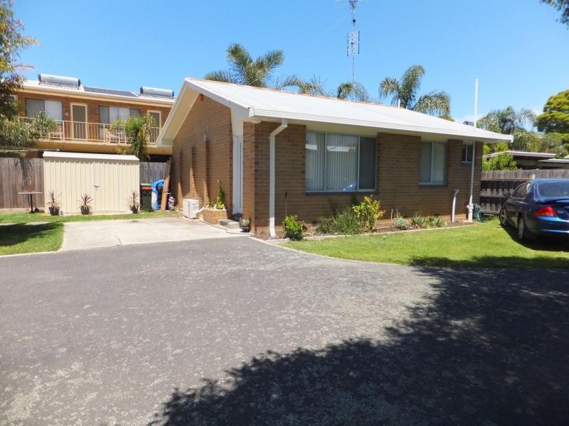 1/36 Carpenter Street, Lakes Entrance VIC 3909