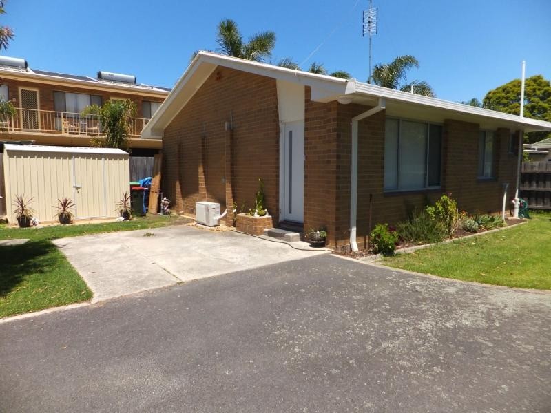 1/36 Carpenter Street, Lakes Entrance VIC 3909