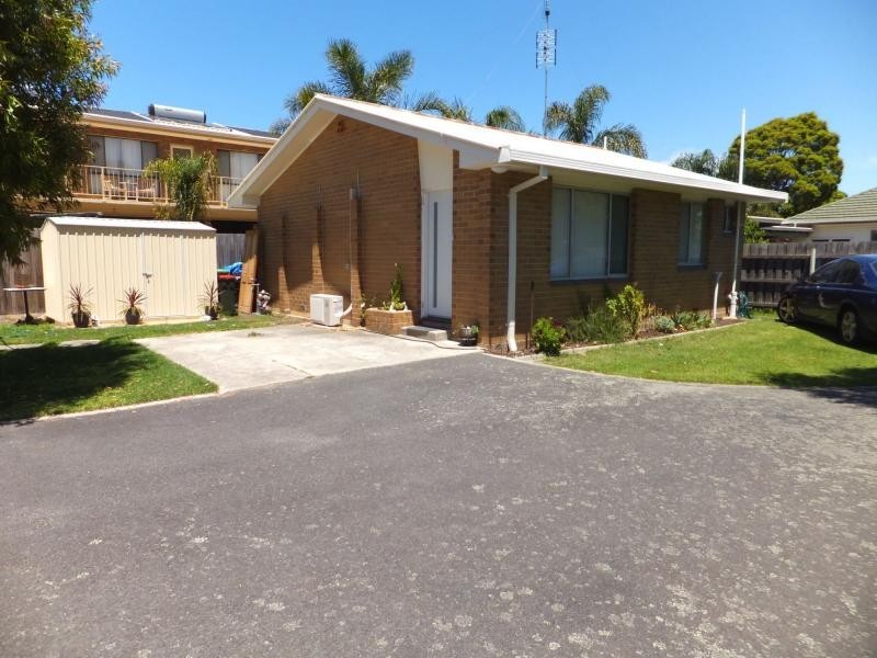 1/36 Carpenter Street, Lakes Entrance VIC 3909