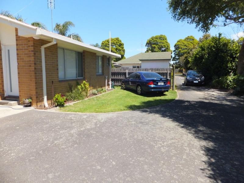 1/36 Carpenter Street, Lakes Entrance VIC 3909