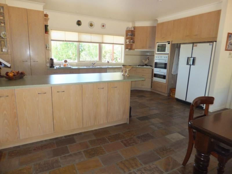 295 Hodges Estate Road, Bairnsdale VIC 3875