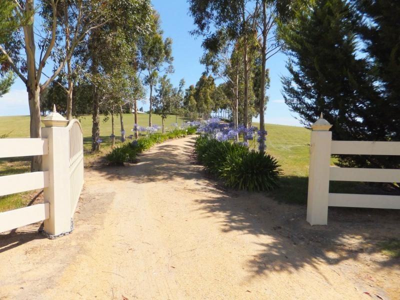 295 Hodges Estate Road, Bairnsdale VIC 3875