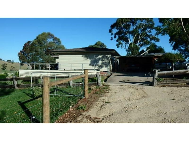 880 Swan Reach Road, Mossiface VIC 3885