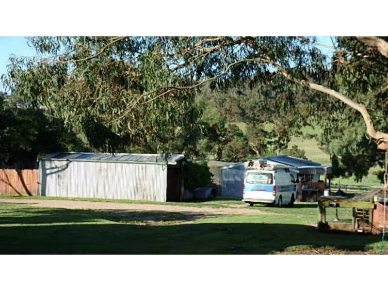880 Swan Reach Road, Mossiface VIC 3885